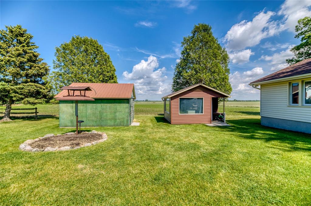 1694 THURSTON Road, Sarnia, Ontario, Canada