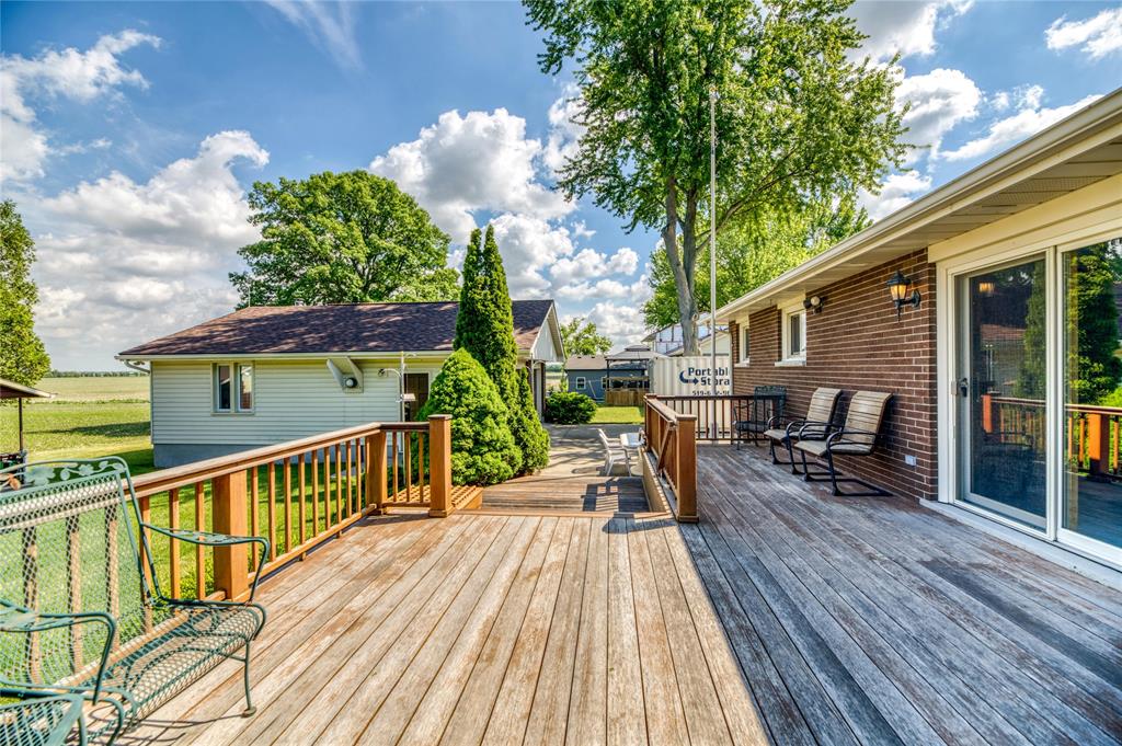 1694 THURSTON Road, Sarnia, Ontario, Canada