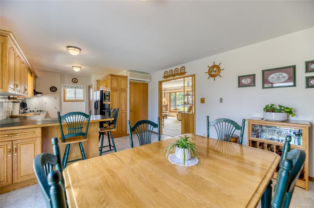 1694 THURSTON Road, Sarnia, Ontario, Canada