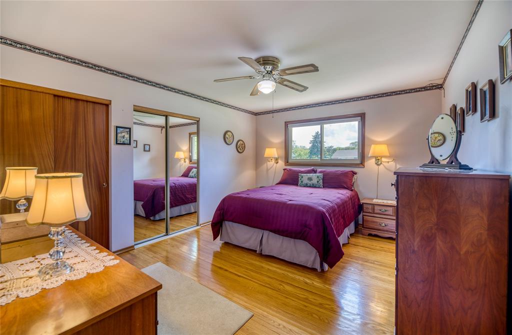 1694 THURSTON Road, Sarnia, Ontario, Canada