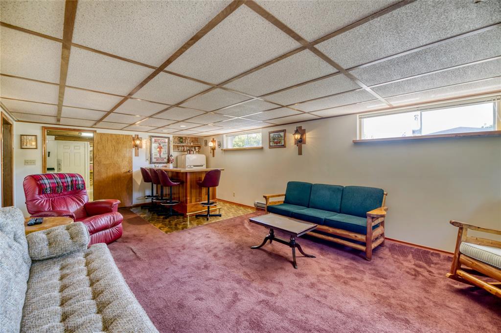 1694 THURSTON Road, Sarnia, Ontario, Canada