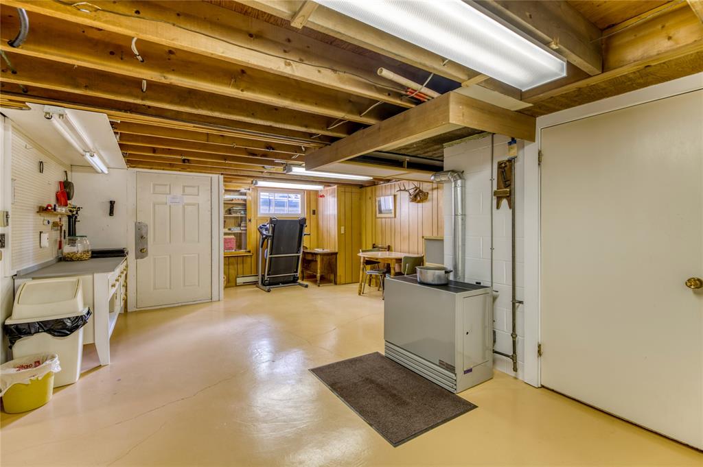 1694 THURSTON Road, Sarnia, Ontario, Canada