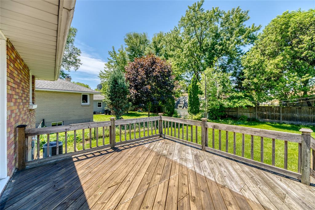 45 GREY Crescent, Sarnia, Ontario, Canada