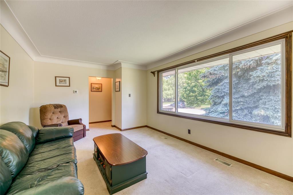 45 GREY Crescent, Sarnia, Ontario, Canada