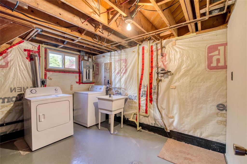 45 GREY Crescent, Sarnia, Ontario, Canada