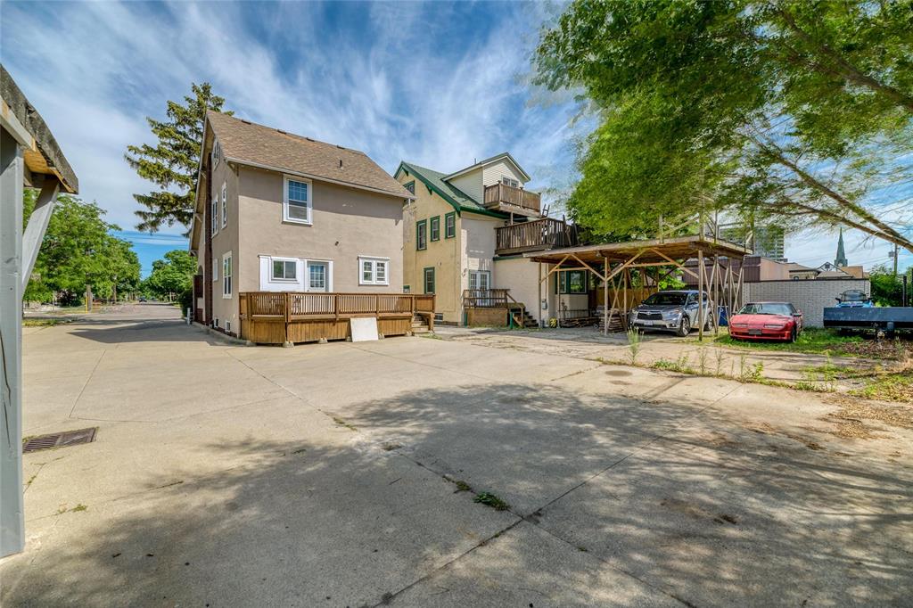 329 CHRISTINA Street North, Sarnia, Ontario, Canada