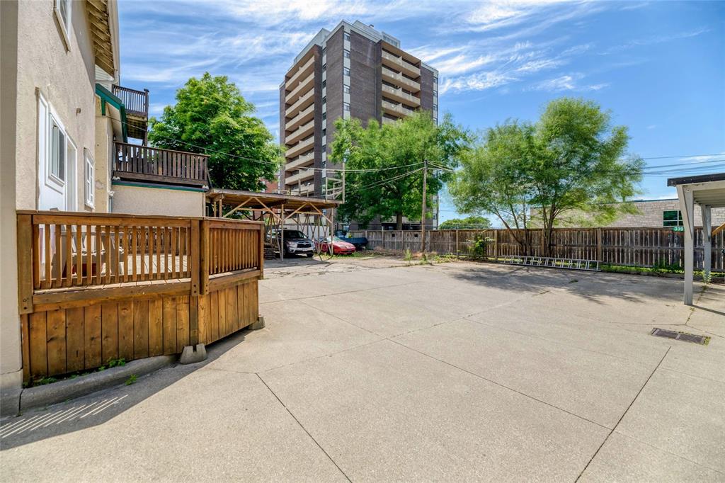 329 CHRISTINA Street North, Sarnia, Ontario, Canada