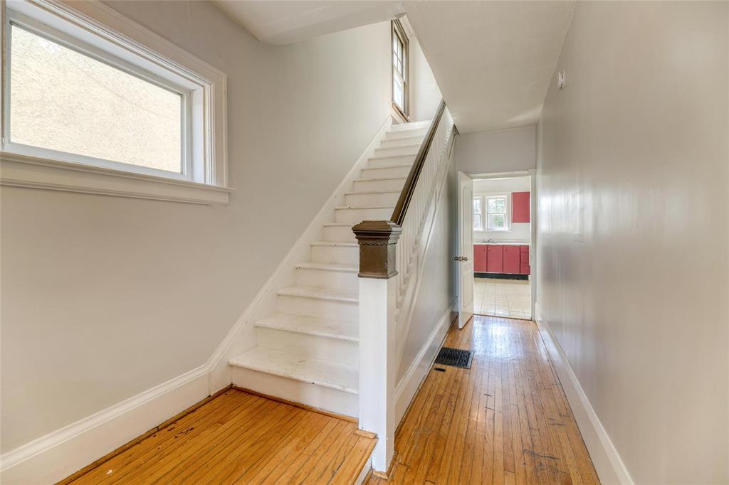 329 CHRISTINA Street North, Sarnia, Ontario, Canada