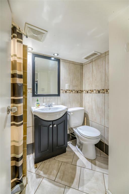 329 CHRISTINA Street North, Sarnia, Ontario, Canada
