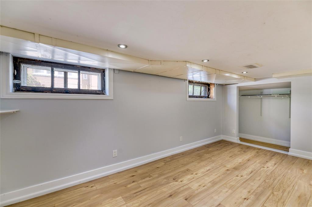 329 CHRISTINA Street North, Sarnia, Ontario, Canada