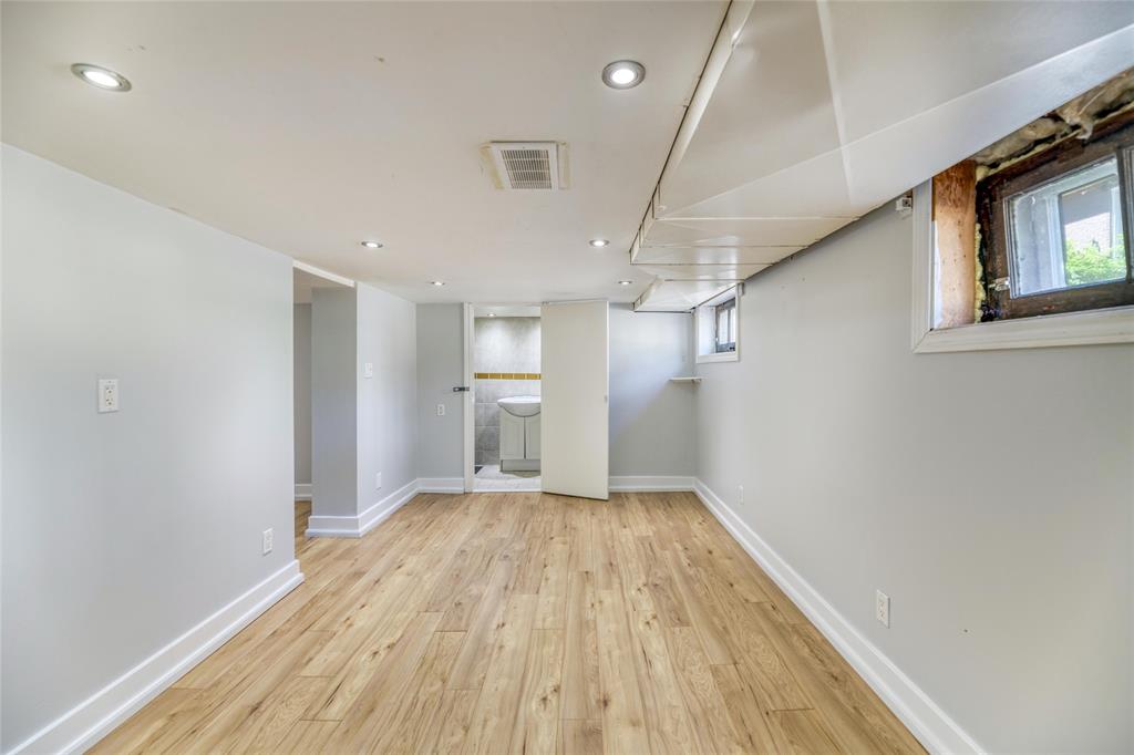 329 CHRISTINA Street North, Sarnia, Ontario, Canada