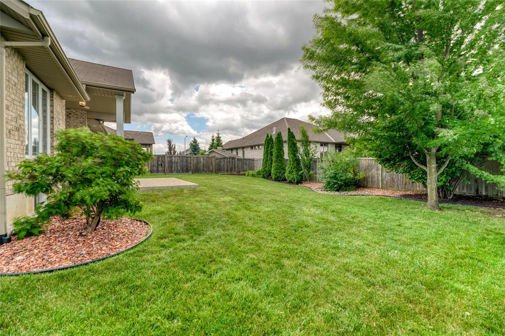 2961 FRANCES Lane, Sarnia, Ontario, Canada