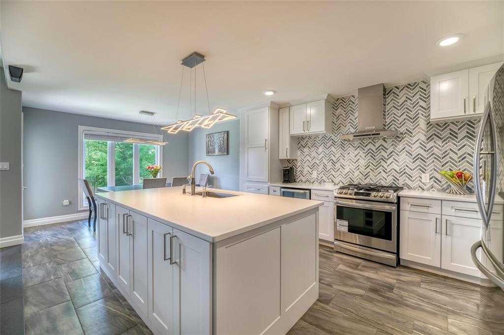 2961 FRANCES Lane, Sarnia, Ontario, Canada