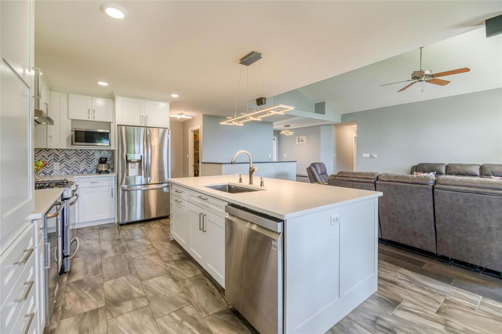 2961 FRANCES Lane, Sarnia, Ontario, Canada