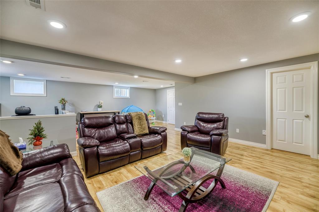 2961 FRANCES Lane, Sarnia, Ontario, Canada