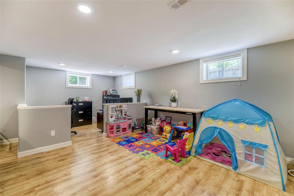 2961 FRANCES Lane, Sarnia, Ontario, Canada