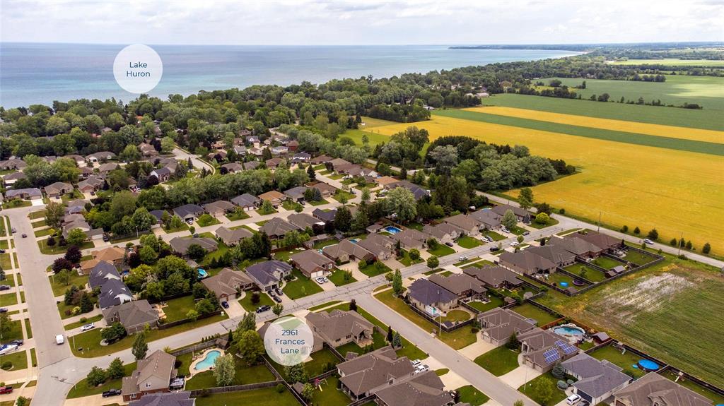 2961 FRANCES Lane, Sarnia, Ontario, Canada
