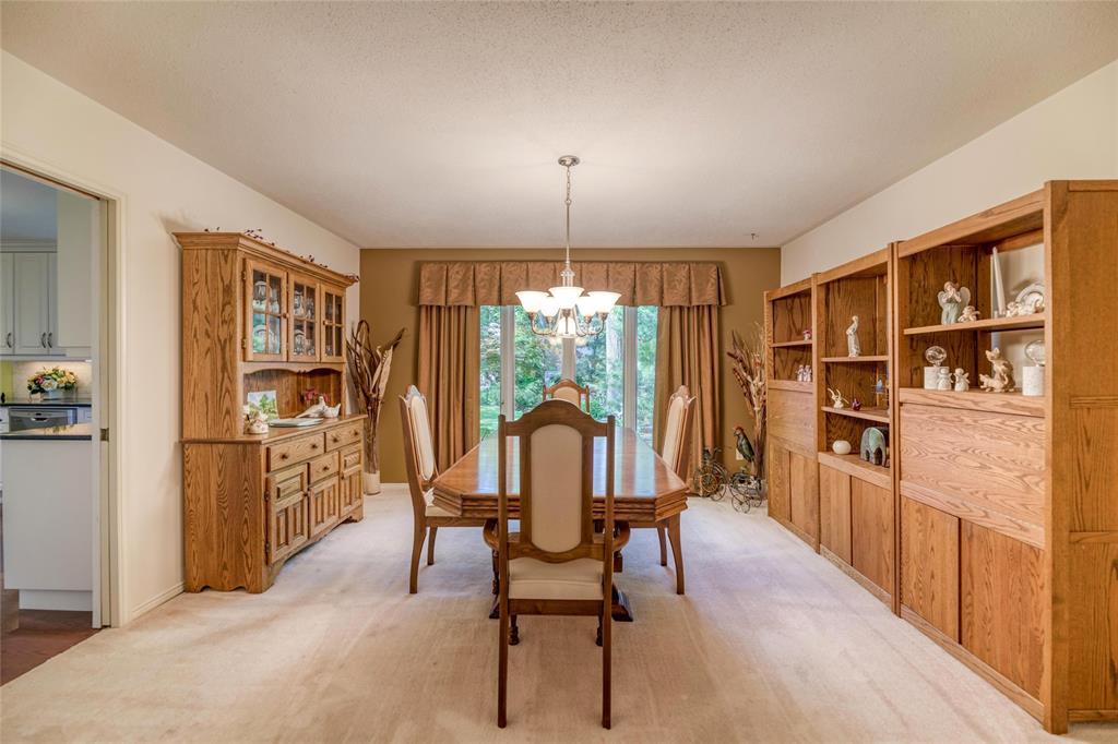 1304 CHUDLEIGH Road, Sarnia, Ontario, Canada