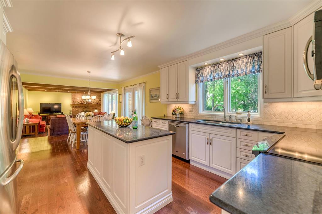 1304 CHUDLEIGH Road, Sarnia, Ontario, Canada