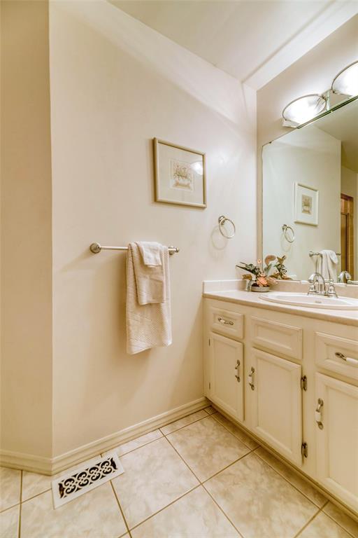 1304 CHUDLEIGH Road, Sarnia, Ontario, Canada
