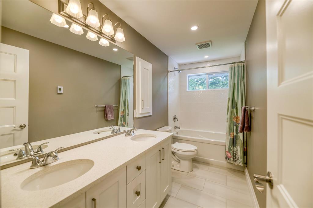 1435 SYLVAN Court, Sarnia, Ontario, Canada