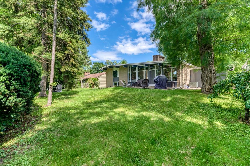 512 LAKESHORE Road, Sarnia, Ontario, Canada