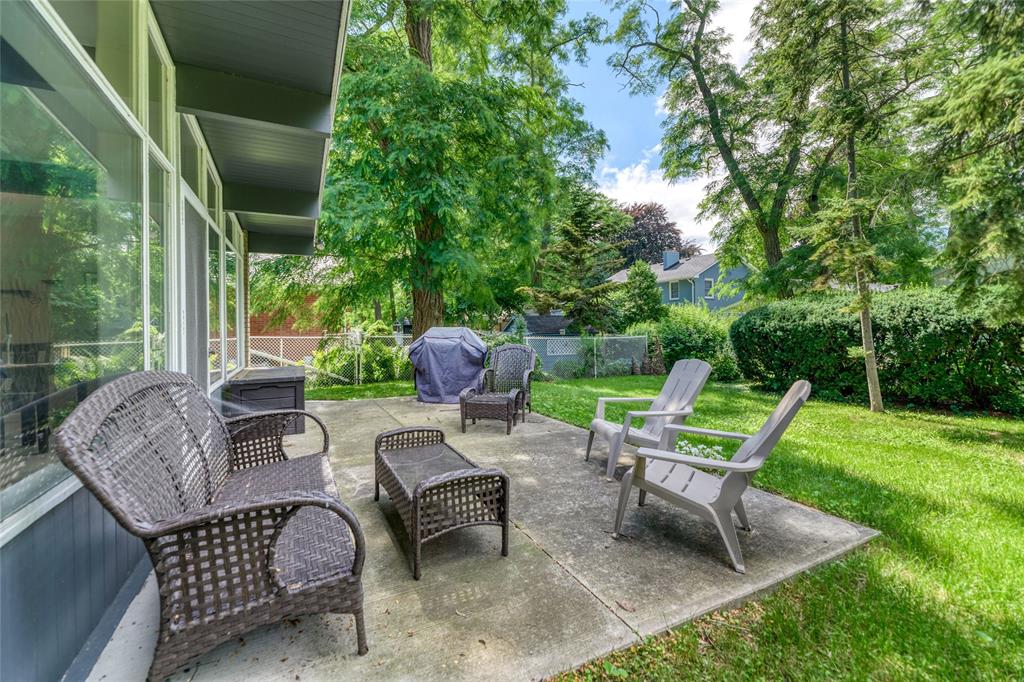 512 LAKESHORE Road, Sarnia, Ontario, Canada