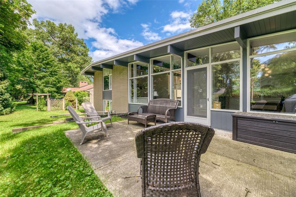 512 LAKESHORE Road, Sarnia, Ontario, Canada