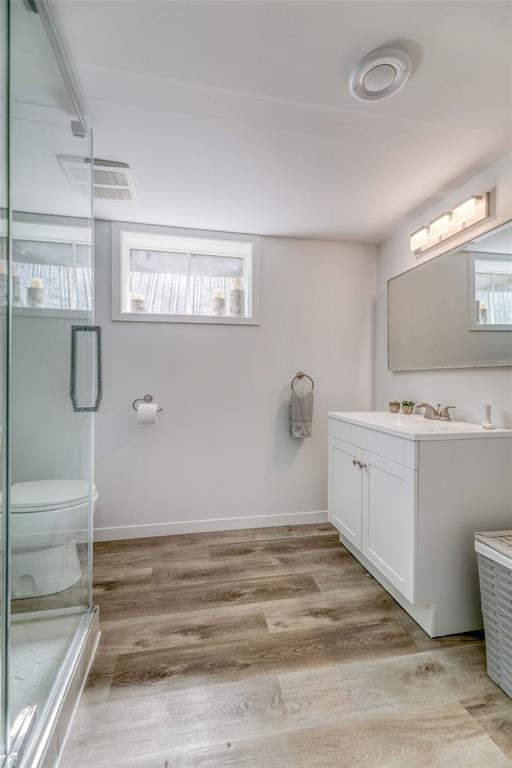 512 LAKESHORE Road, Sarnia, Ontario, Canada