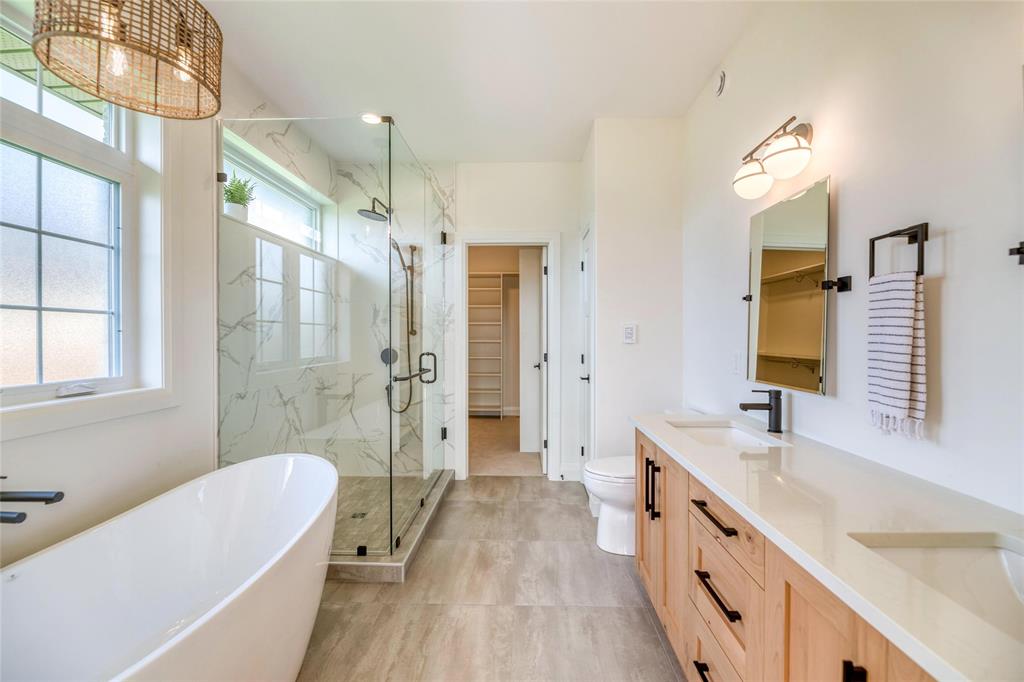 6711 LINCOLNSHIRE Court, Plympton-Wyoming, Ontario, Canada