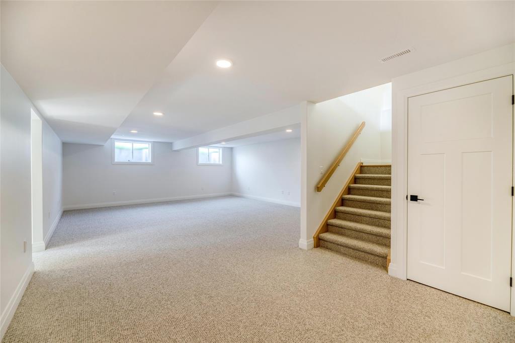 6711 LINCOLNSHIRE Court, Plympton-Wyoming, Ontario, Canada