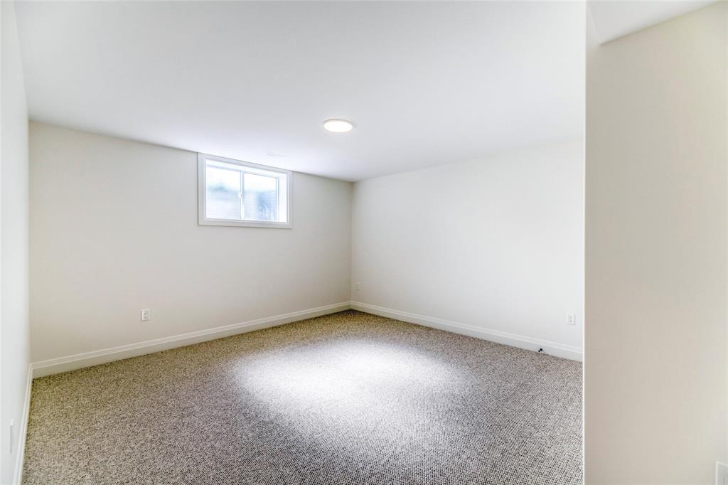 6711 LINCOLNSHIRE Court, Plympton-Wyoming, Ontario, Canada