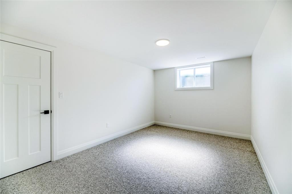 6711 LINCOLNSHIRE Court, Plympton-Wyoming, Ontario, Canada