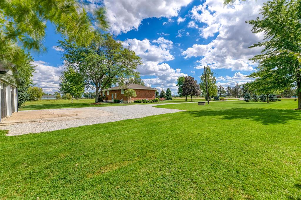 1418 PETROLIA Line, St. Clair, Ontario, Canada