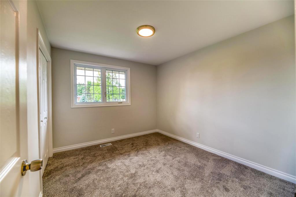 1418 PETROLIA Line, St. Clair, Ontario, Canada