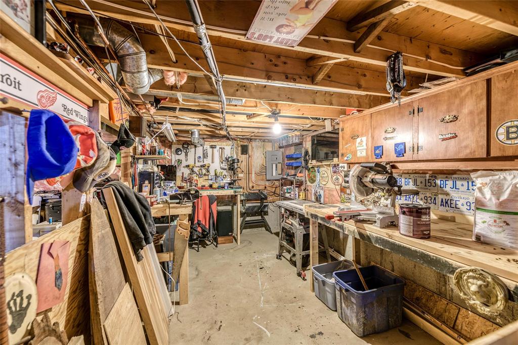 2482 HAMILTON Road, Sarnia, Ontario, Canada