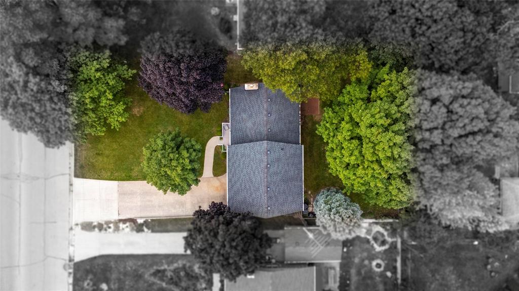 830 CATHCART Boulevard, Sarnia, Ontario, Canada