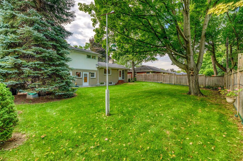 830 CATHCART Boulevard, Sarnia, Ontario, Canada