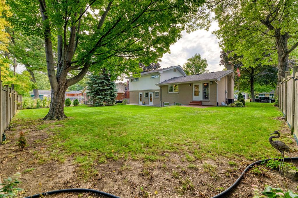 830 CATHCART Boulevard, Sarnia, Ontario, Canada