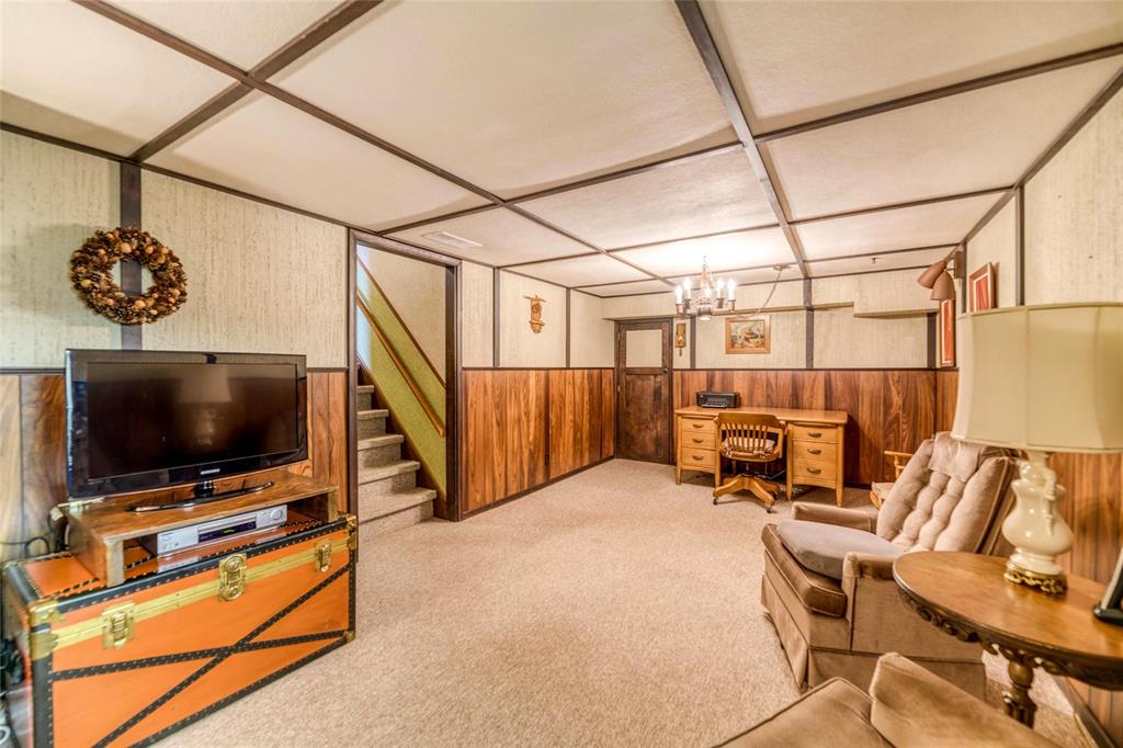 830 CATHCART Boulevard, Sarnia, Ontario, Canada