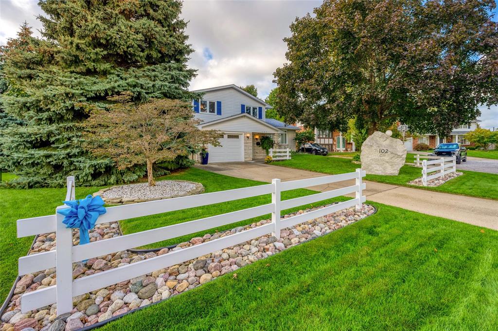 102 ALBION Place, Sarnia, Ontario, Canada