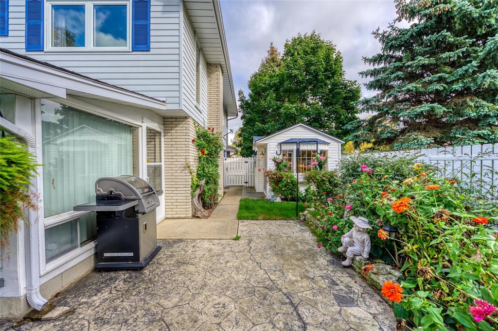 102 ALBION Place, Sarnia, Ontario, Canada