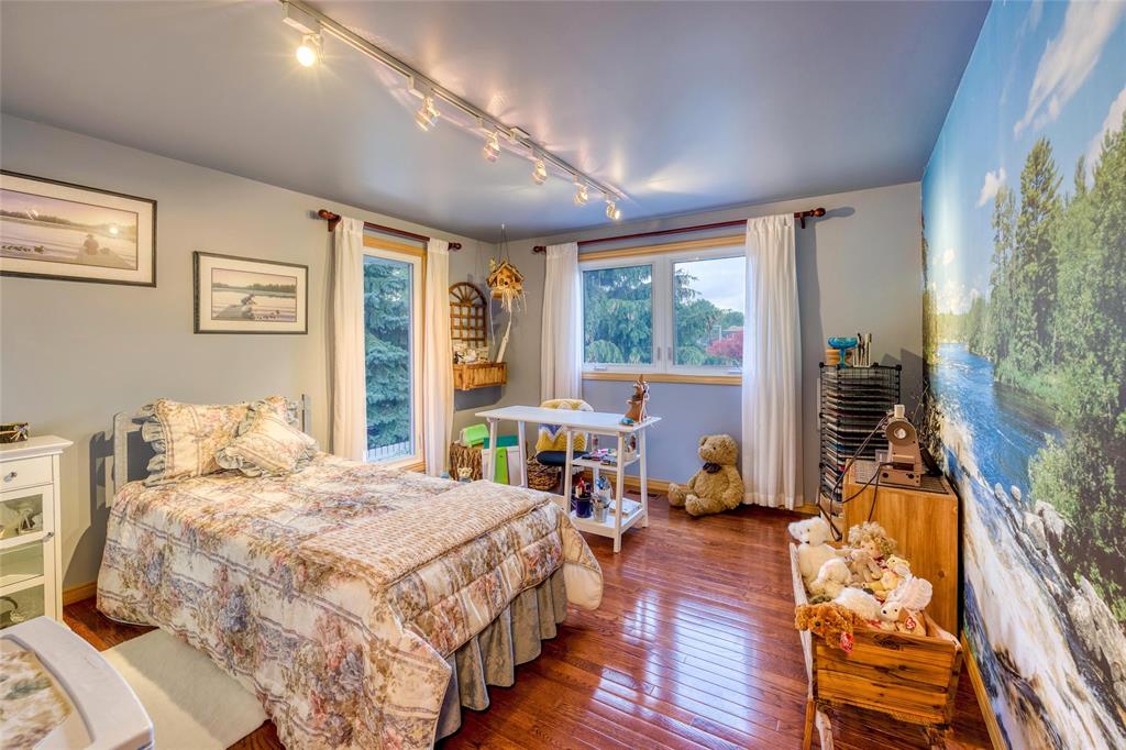 102 ALBION Place, Sarnia, Ontario, Canada