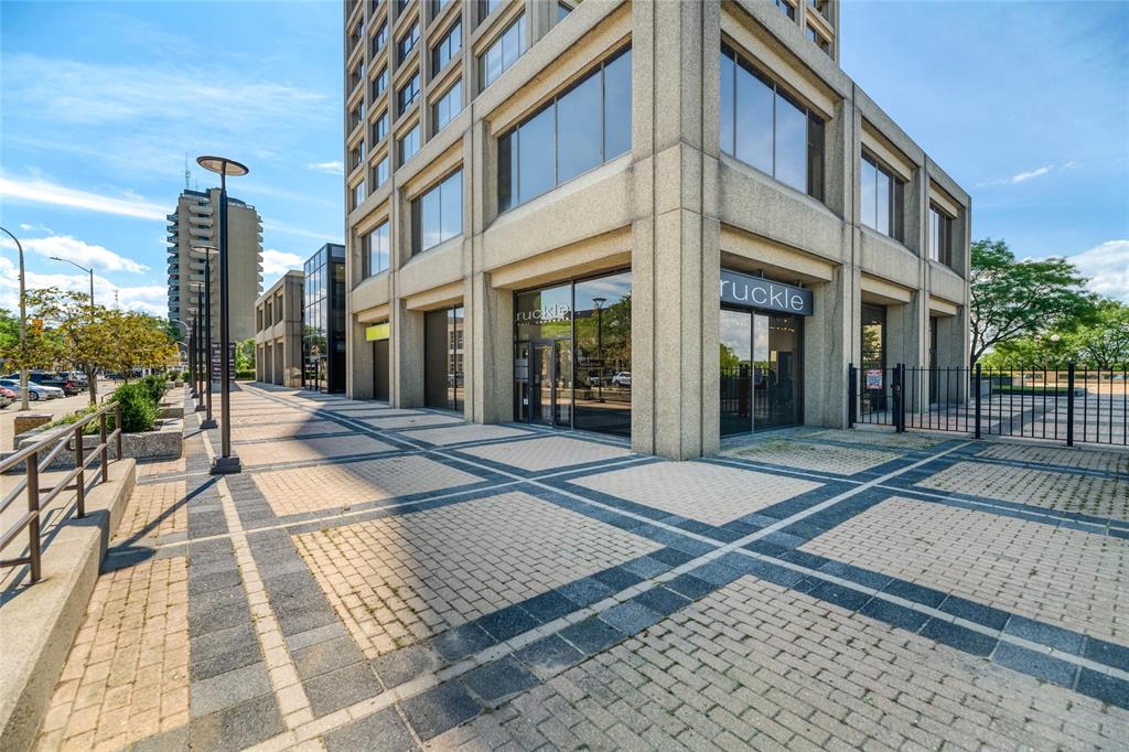 201 FRONT Street North Unit# 802, Sarnia, Ontario, Canada