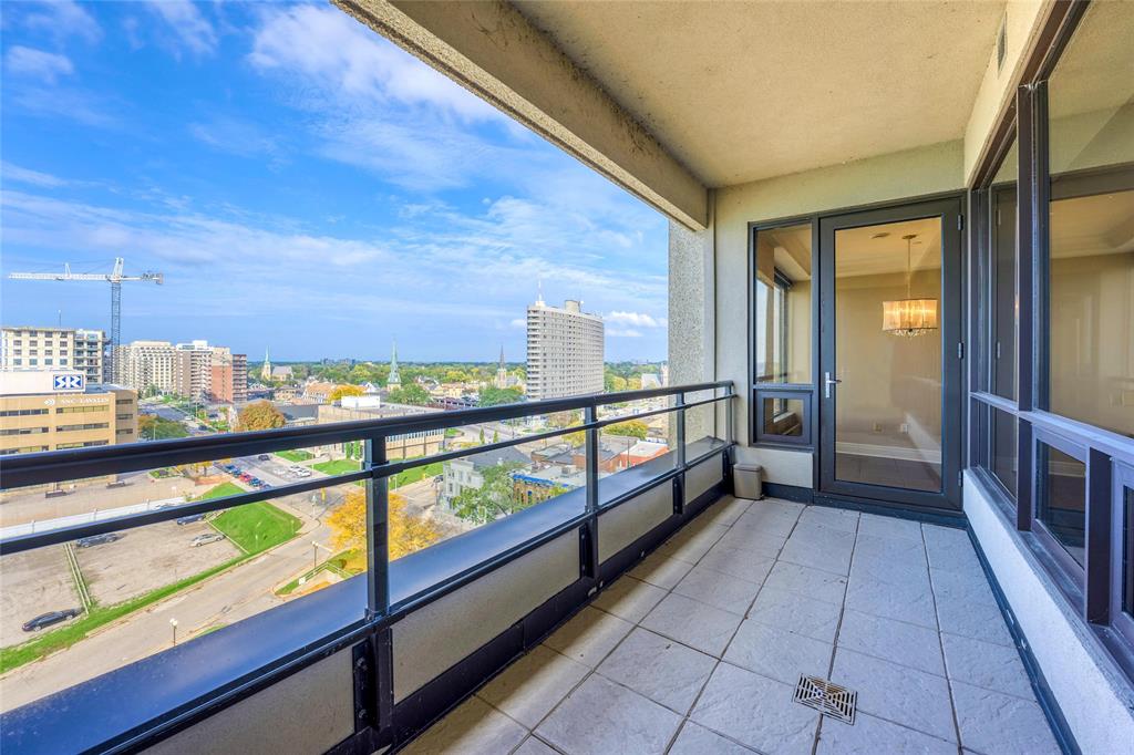 201 FRONT Street North Unit# 802, Sarnia, Ontario, Canada
