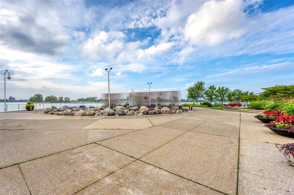 201 FRONT Street North Unit# 802, Sarnia, Ontario, Canada