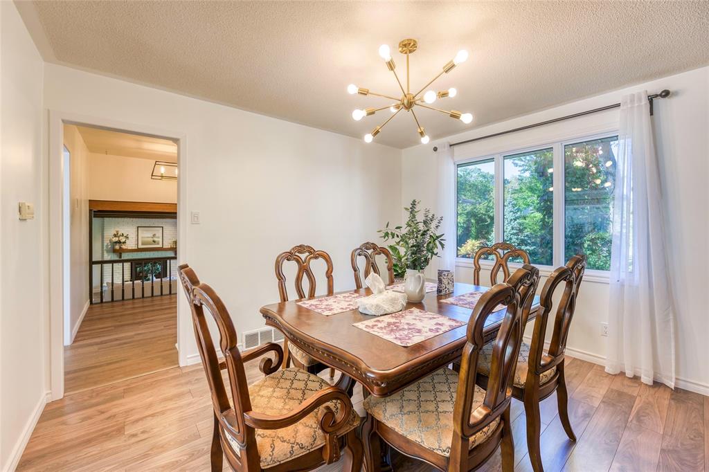 316 LAURENTIAN Crescent, Sarnia, Ontario, Canada
