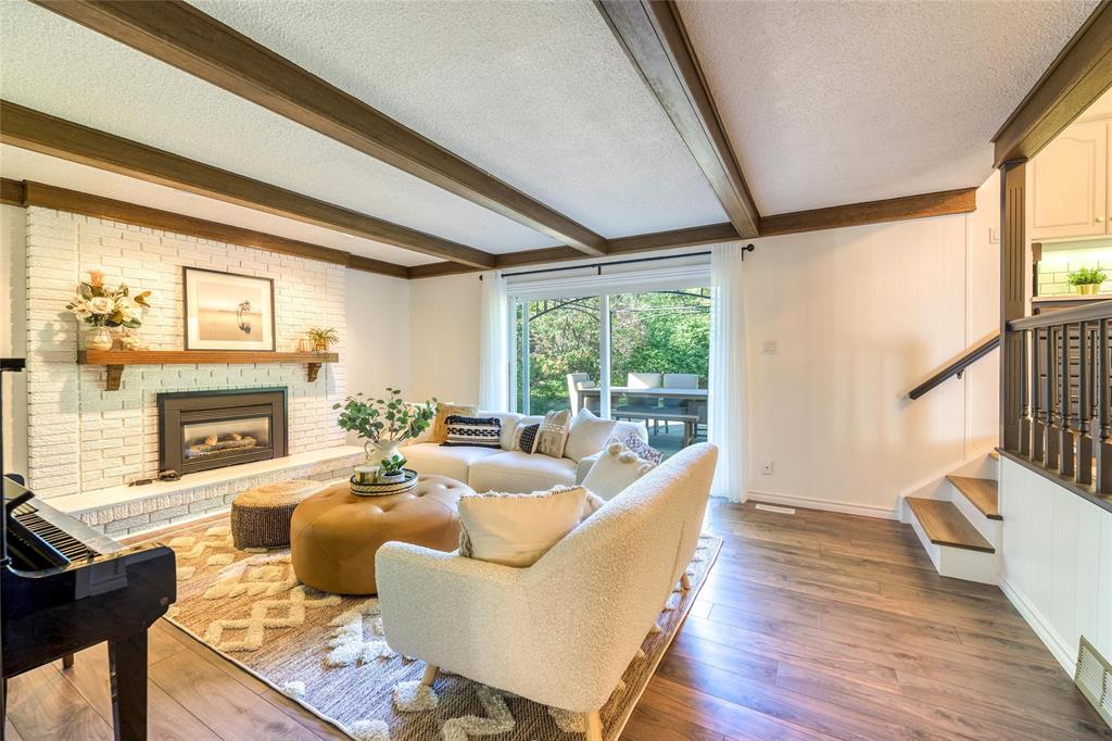 316 LAURENTIAN Crescent, Sarnia, Ontario, Canada