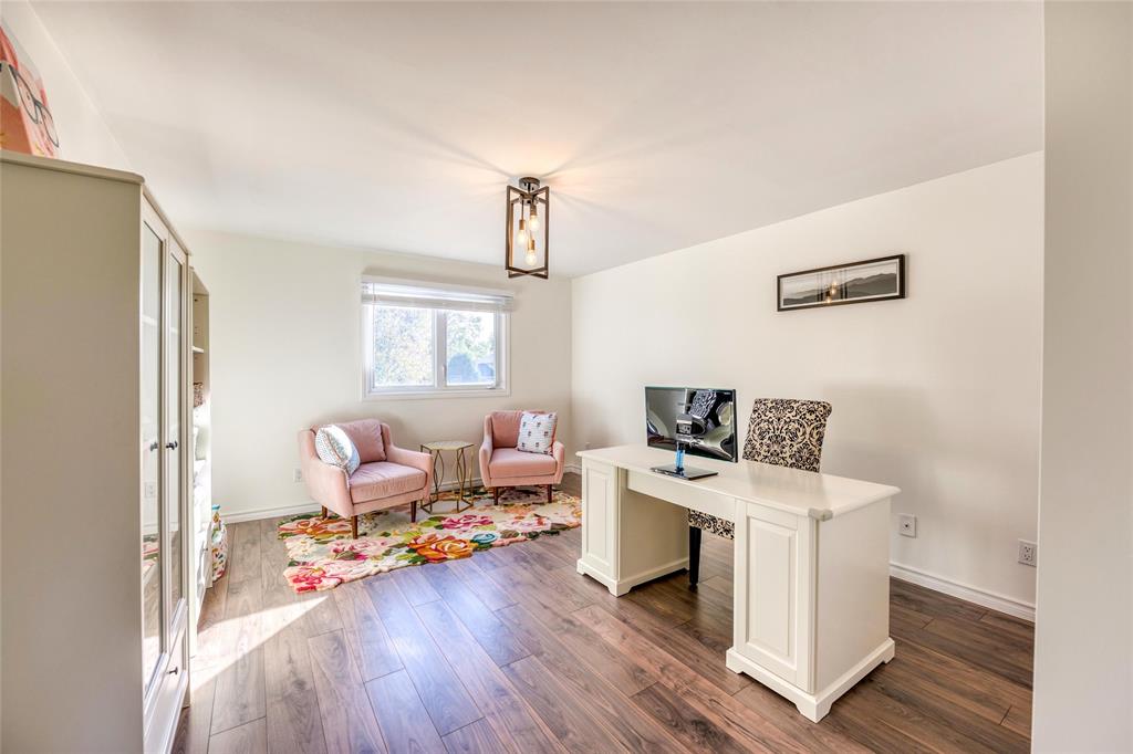 316 LAURENTIAN Crescent, Sarnia, Ontario, Canada