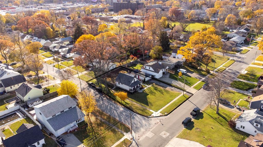 723 HALL Street, Sarnia, Ontario, Canada
